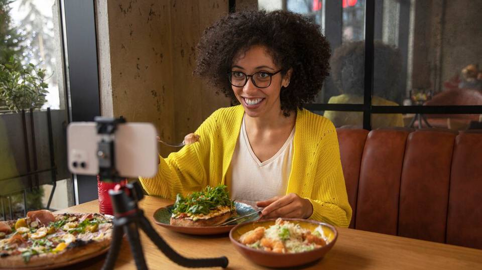 Best Influencer Marketing Strategies for Hotels & Restaurants